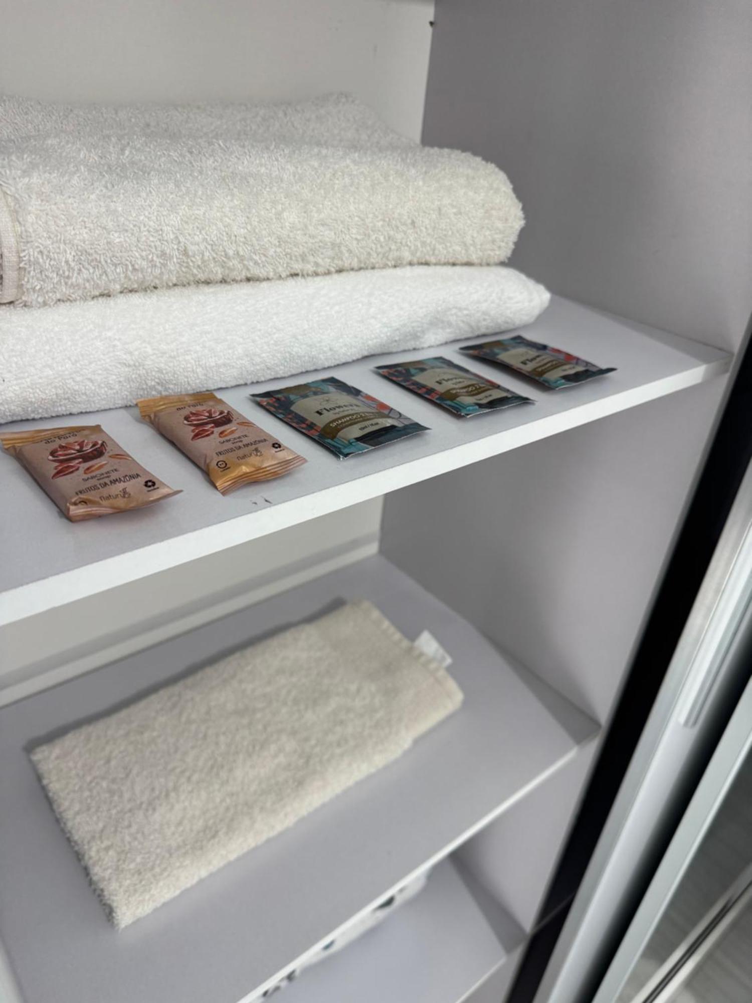 Quarto Confortavel Com Tv, Ar E Sacada Vista Jardim Florianópolis 外观 照片